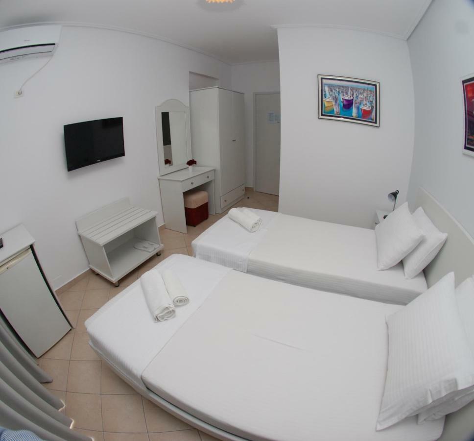 Hotel Ms Sarandë Eksteriør bilde